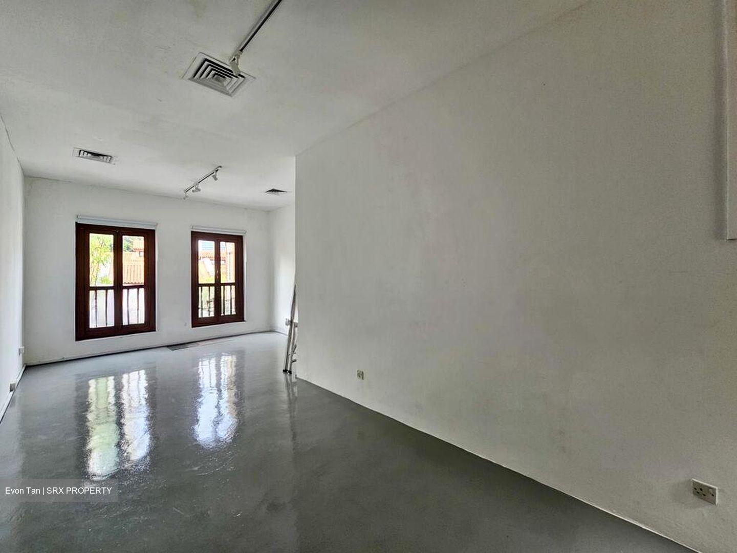 Smith Street (D1), Office #577066051